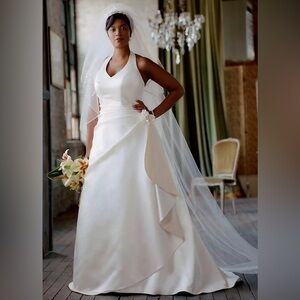 NEW David’s Bridal Ivory Champagne Halter A Line Wedding Gown Size 14 W Plus